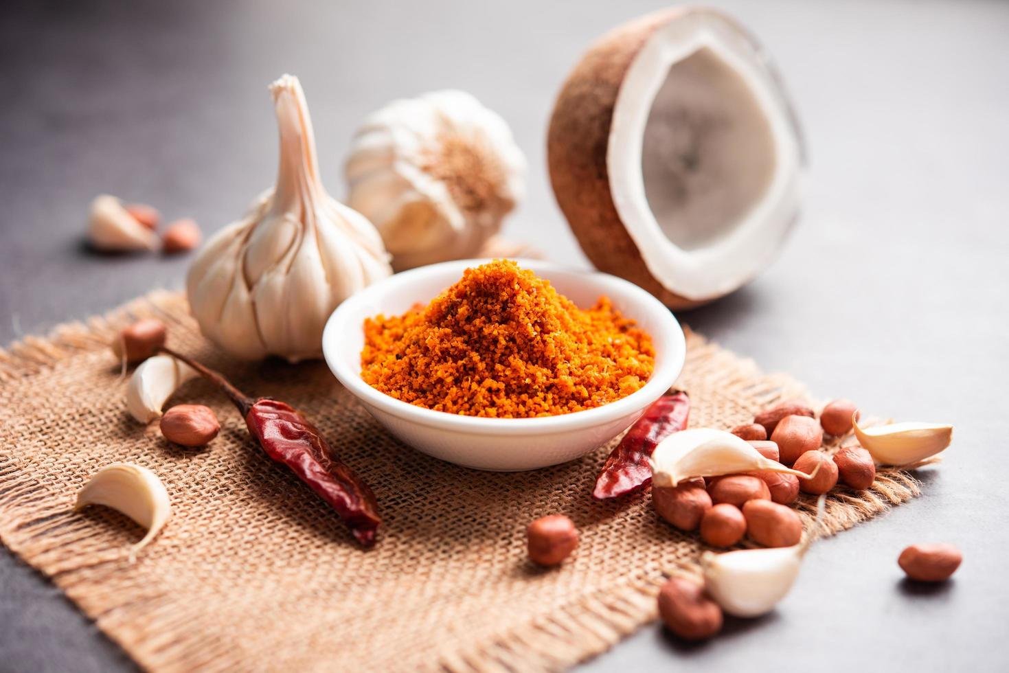 Coconut & Garlic Powder